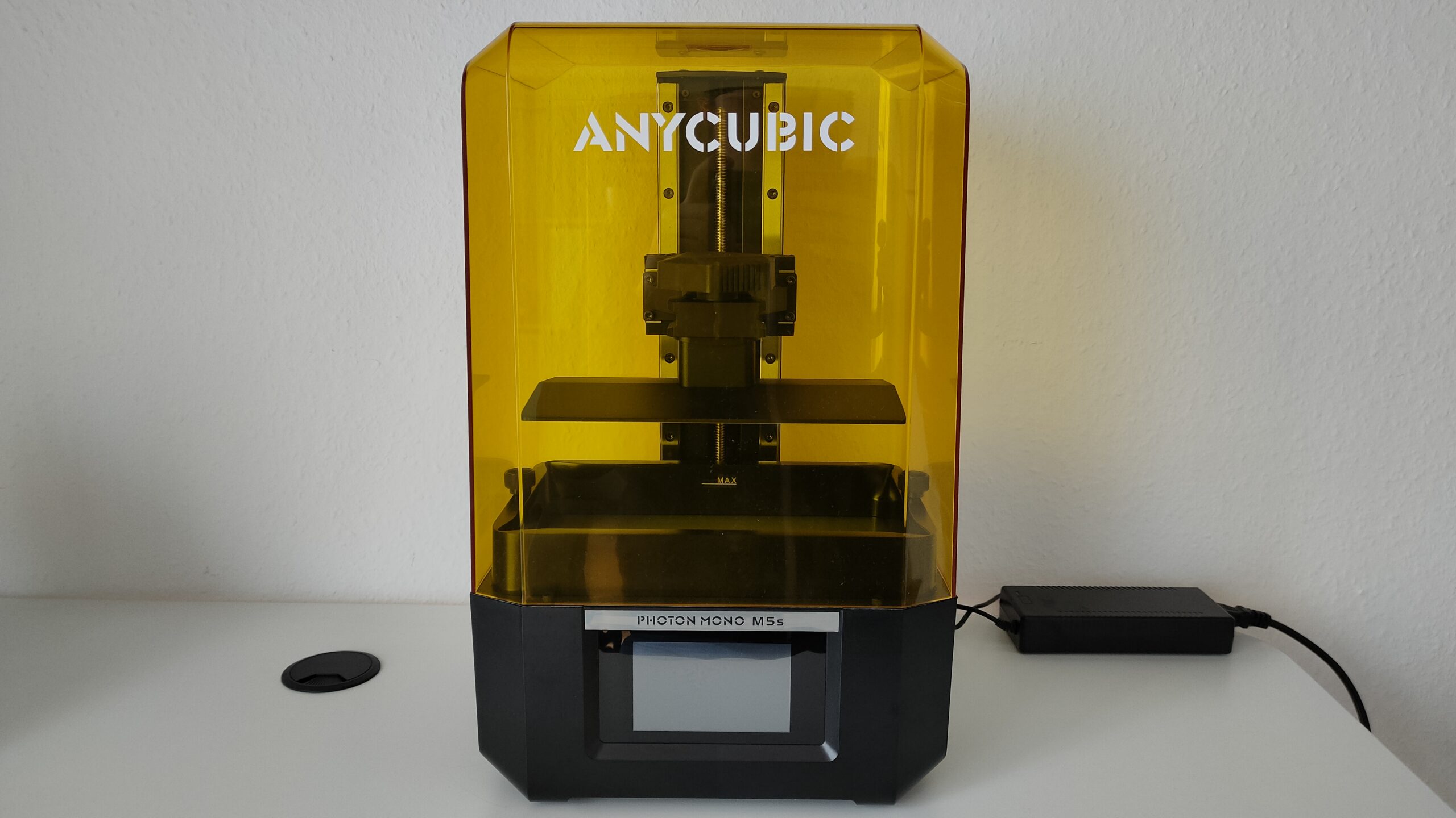 L'imprimante 3D en résine Anycubic Photon Mono M5 avec une